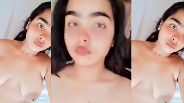 Indian Horny Chubby Girl Fully Nude Showing Fingering Clips