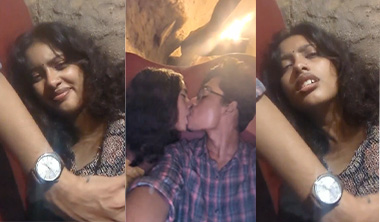 Indian Horny Couple Hot Fucking Trending MMS – mastibaba