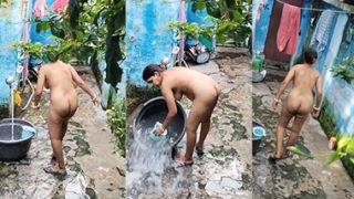 Desi Milf Bhabhi Bathing Her Home Captured Secretly Viral Leak – mastibaba