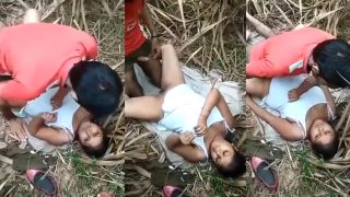 Horny Girl Saring Fucking Mms – Jungle Viral Video